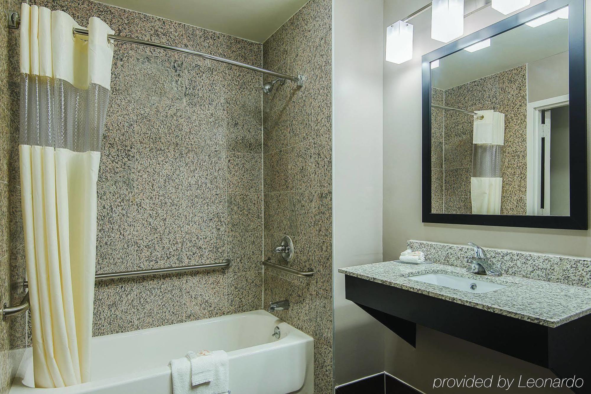 Hotel La Quinta By Wyndham Brooklyn East Nowy Jork Zewnętrze zdjęcie