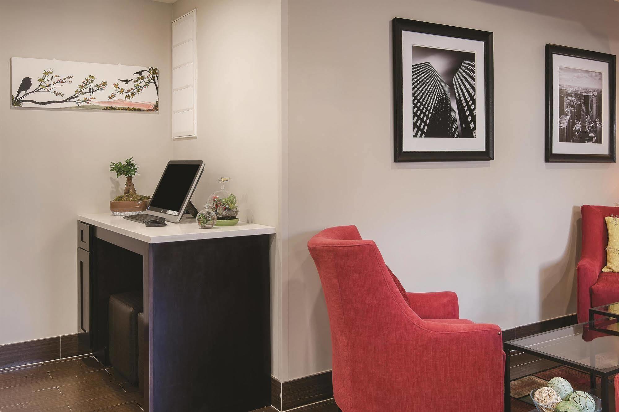 Hotel La Quinta By Wyndham Brooklyn East Nowy Jork Zewnętrze zdjęcie