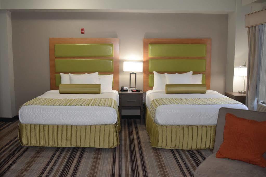 Hotel La Quinta By Wyndham Brooklyn East Nowy Jork Zewnętrze zdjęcie
